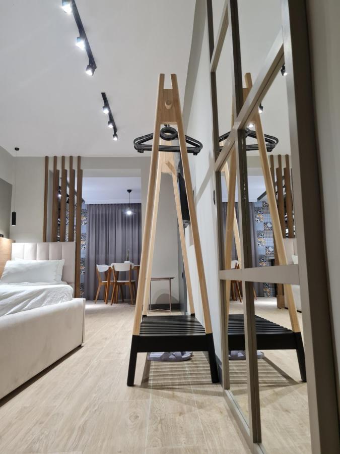Tam Serviced Studio Apartment Myslym Shyri No1 Tiranë Ngoại thất bức ảnh