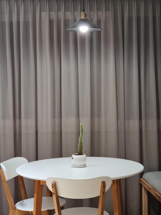 Tam Serviced Studio Apartment Myslym Shyri No1 Tiranë Ngoại thất bức ảnh